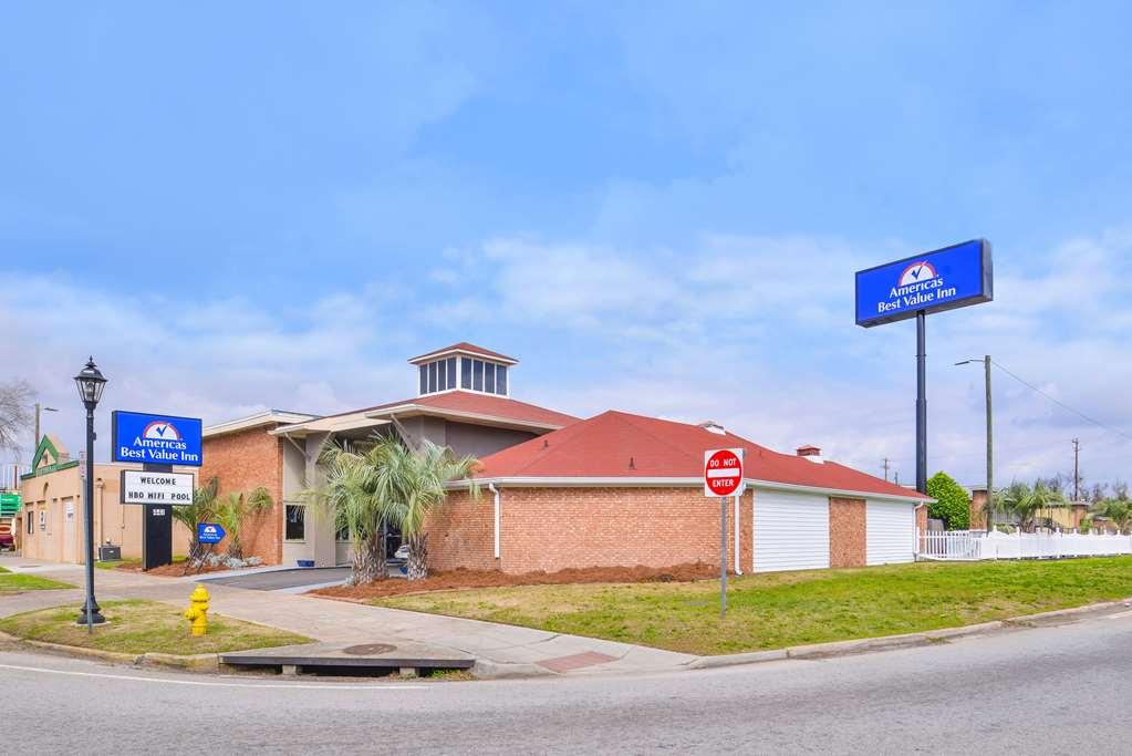 Americas Best Value Inn Augusta Historic Downtown Kültér fotó