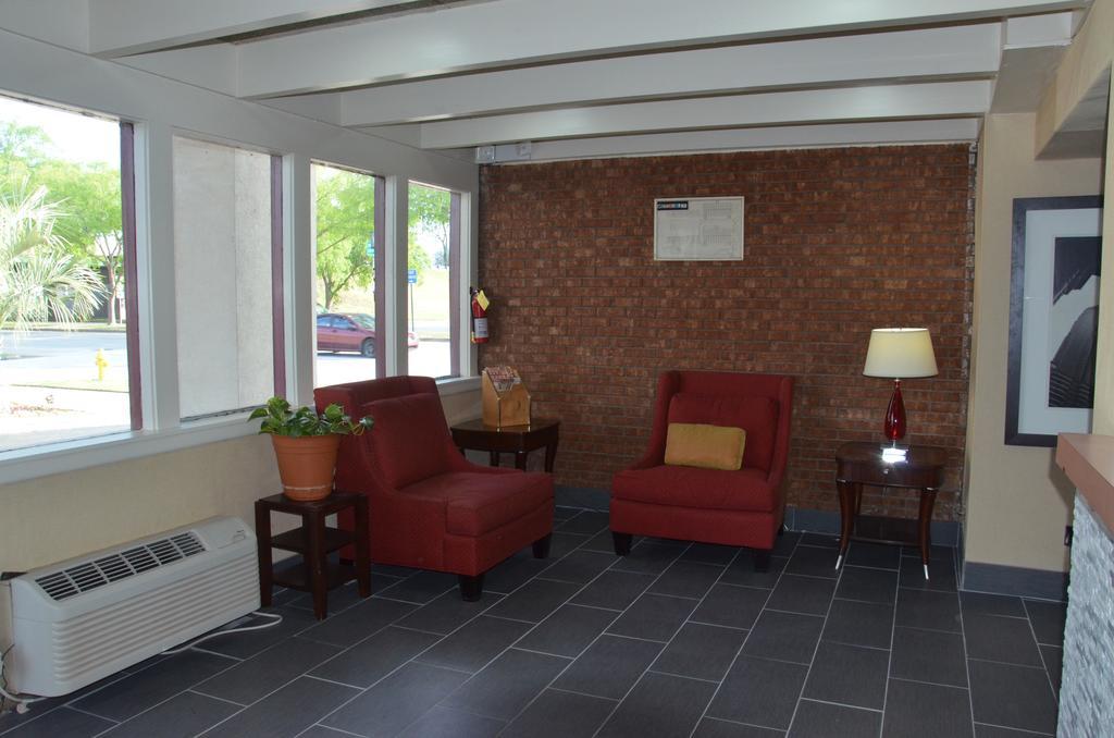 Americas Best Value Inn Augusta Historic Downtown Kültér fotó