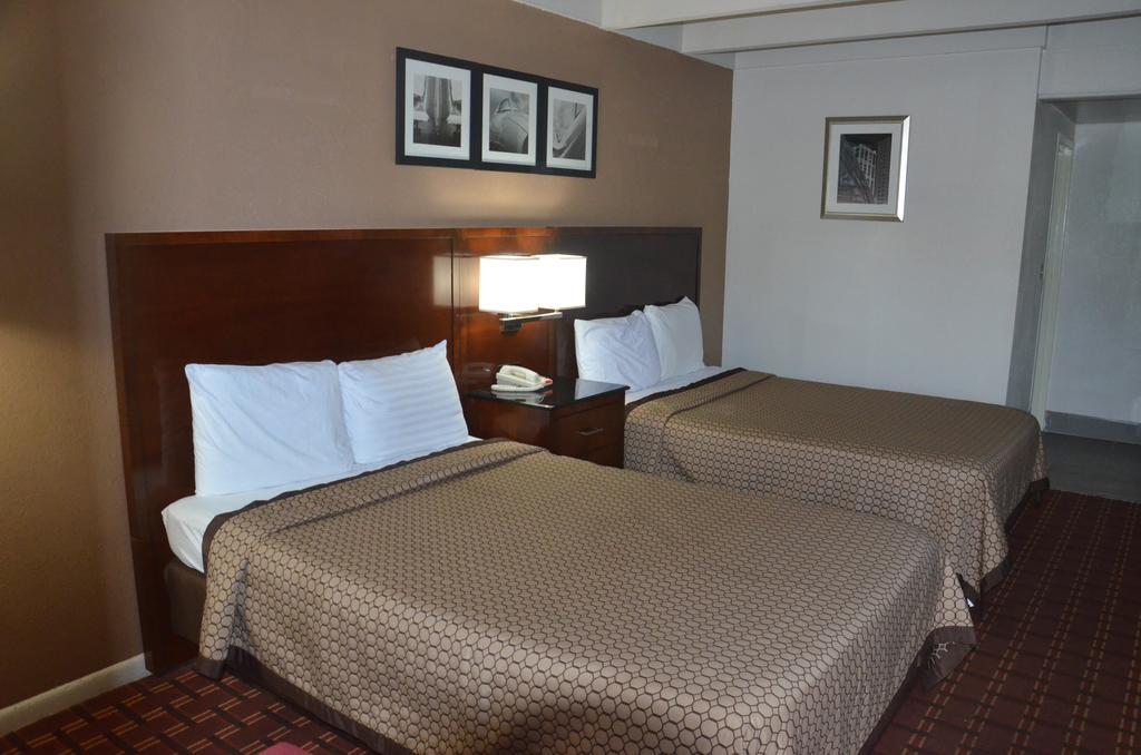 Americas Best Value Inn Augusta Historic Downtown Kültér fotó