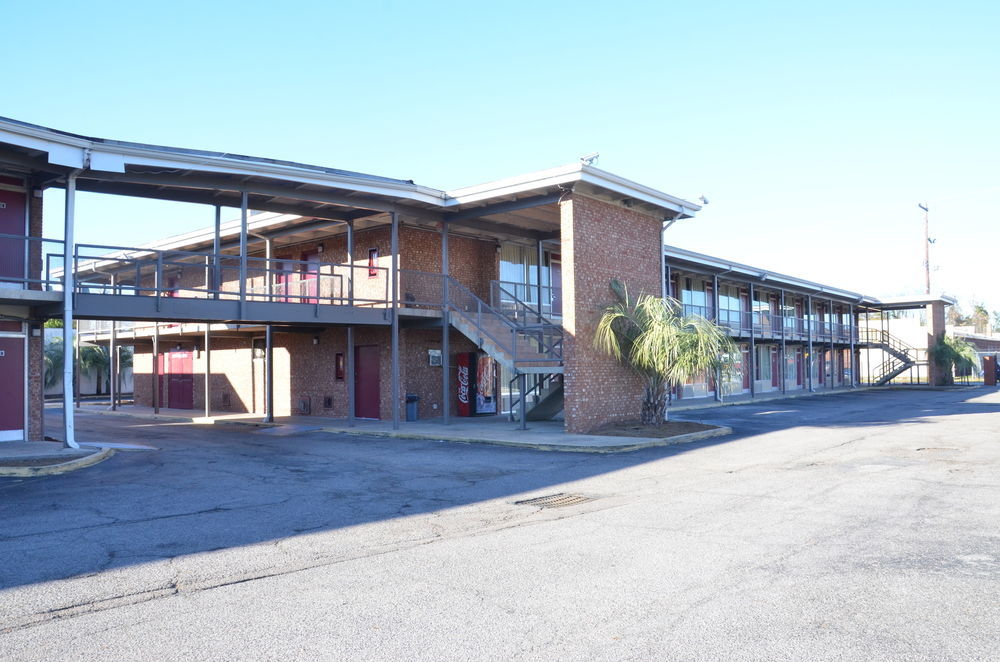 Americas Best Value Inn Augusta Historic Downtown Kültér fotó